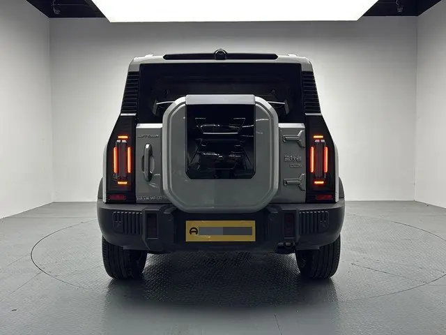 Jetour 2023 Traveler 2.0T Four-Wheel-Drive Cross-Country PRO Automatic 3