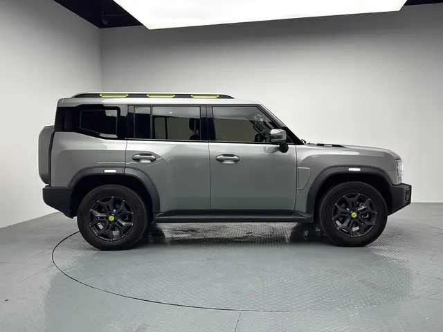 Jetour 2023 Traveler 2.0T Four-Wheel-Drive Cross-Country PRO Automatic 7