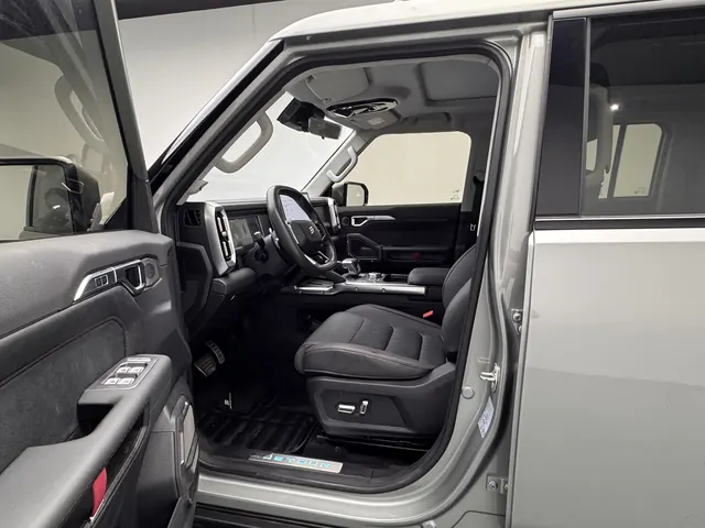 Jetour 2023 Traveler 2.0T Four-Wheel-Drive Cross-Country PRO Automatic 9