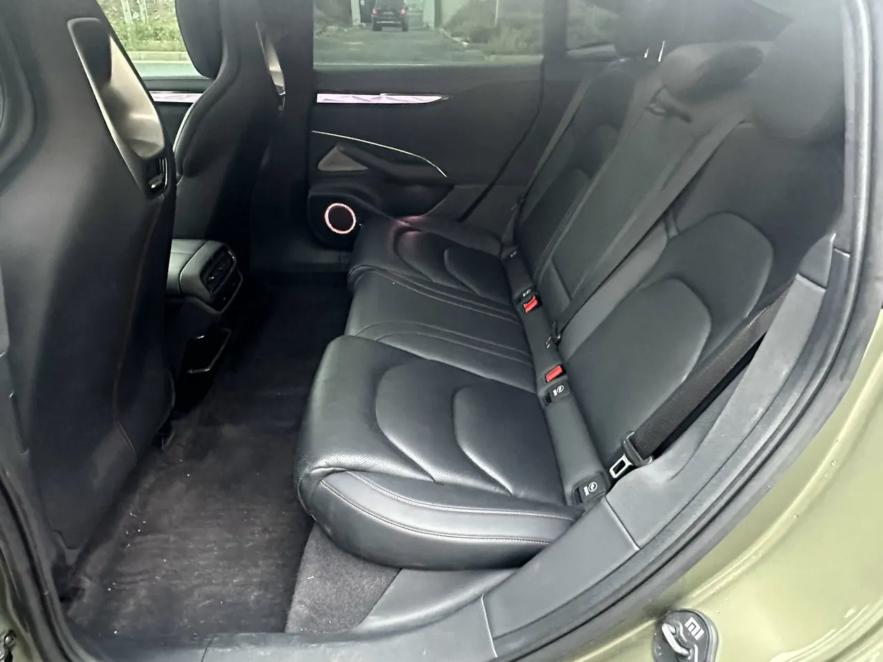 MI 2024 SU 7 800km 4-wheel drive ultra-long endurance high-end smart driving Max version automatic gear 4