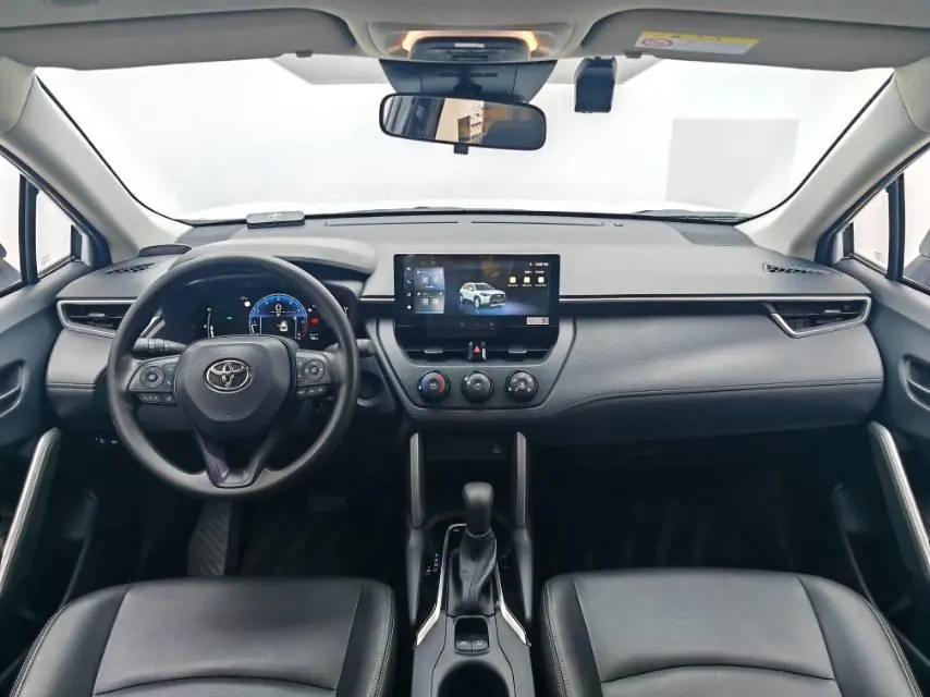 Toyota 2024 Corolla Cross 2.0 CVT Pioneer Edition, Automatic Transmission 5