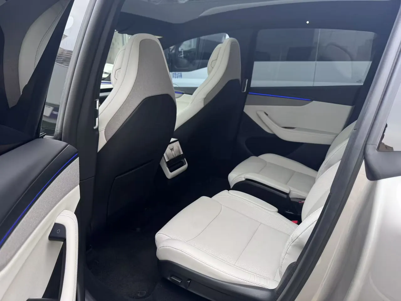 Tesla 2025 Model Y L Long Endurance All-Wheel Drive Automatic Transmission 7