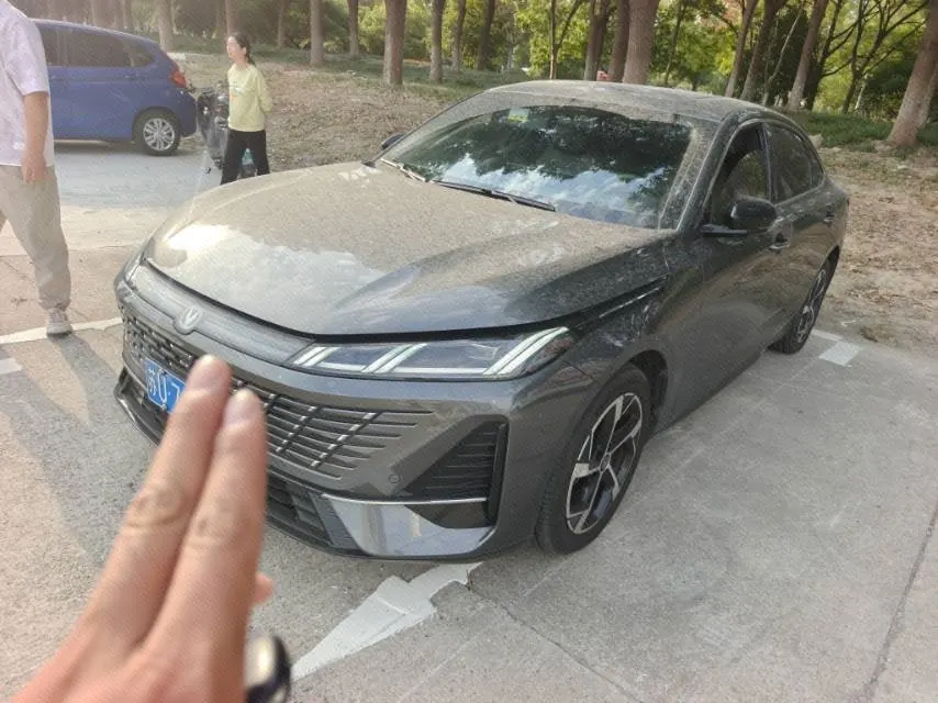Open image lightbox: ChangAn 2026 Yidong 1.5T 500Bar Pleasant Automatic Gear