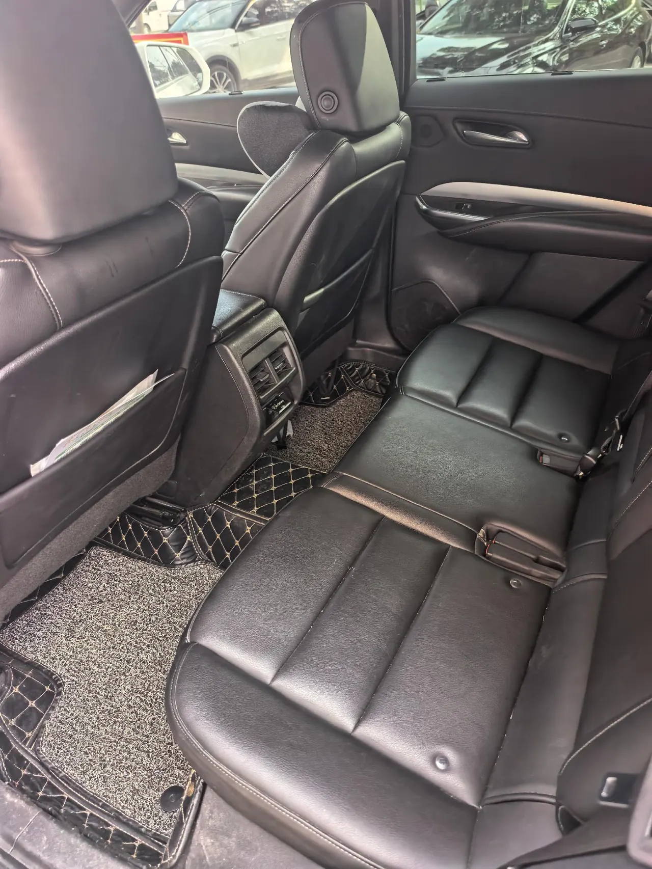 Cadillac 2021 XT4 2.0T 28T Two-Drive Leading Automatic Gear 7
