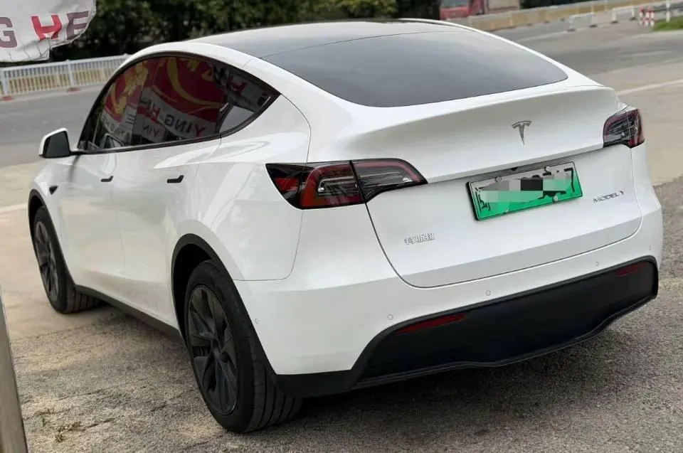 Tesla 2023 Model Y rear-wheel drive version automatic transmission 9