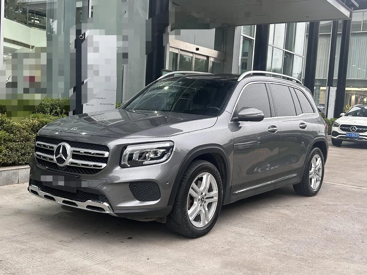 Open image lightbox: Mercedes Benz 2022 GLB 220 2.0T Dynamic Automatic