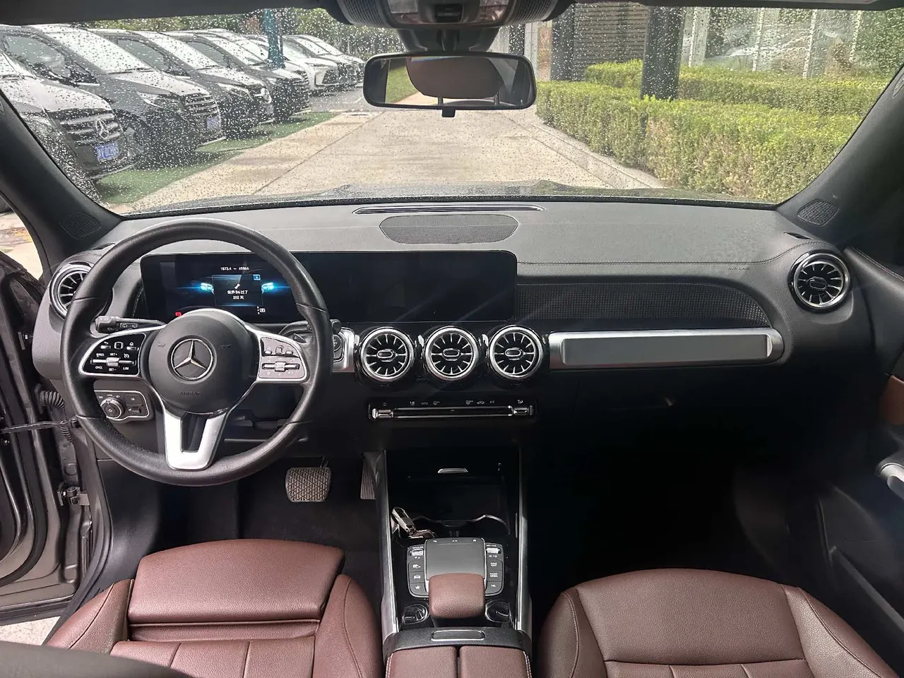 Mercedes Benz 2022 GLB 220 2.0T Dynamic Automatic 3