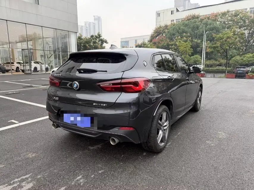 BMW 2022 X2 sDrive25i 2.0T M sports suit automatic gear 3