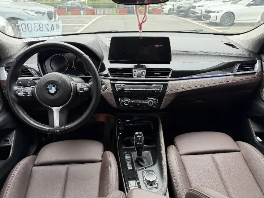 BMW 2022 X2 sDrive25i 2.0T M sports suit automatic gear 5