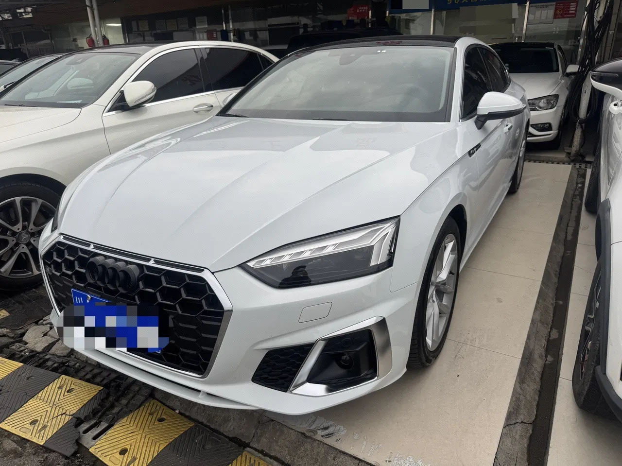 Открыть галерею: Audi A5 (Imported) 2024 A5 Sportback 2.0TFSI Fashion Dynamic Automatic Gear