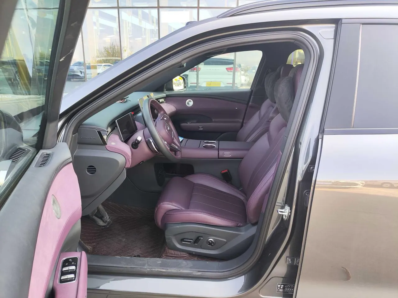 Voyah 2025 FREE four-wheel drive dry Kun version of automatic gear 5