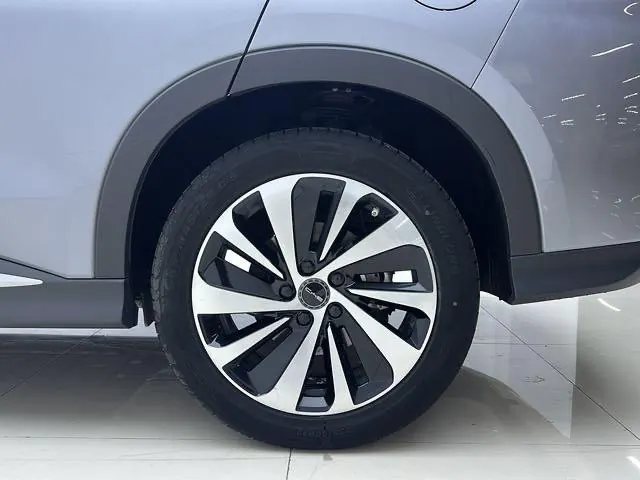BYD Song PLUS New Energy 2024 Song PLUS DM-i 1.5 Stepless Glory Edition 110km Flagship PLUS Automatic Gear 3