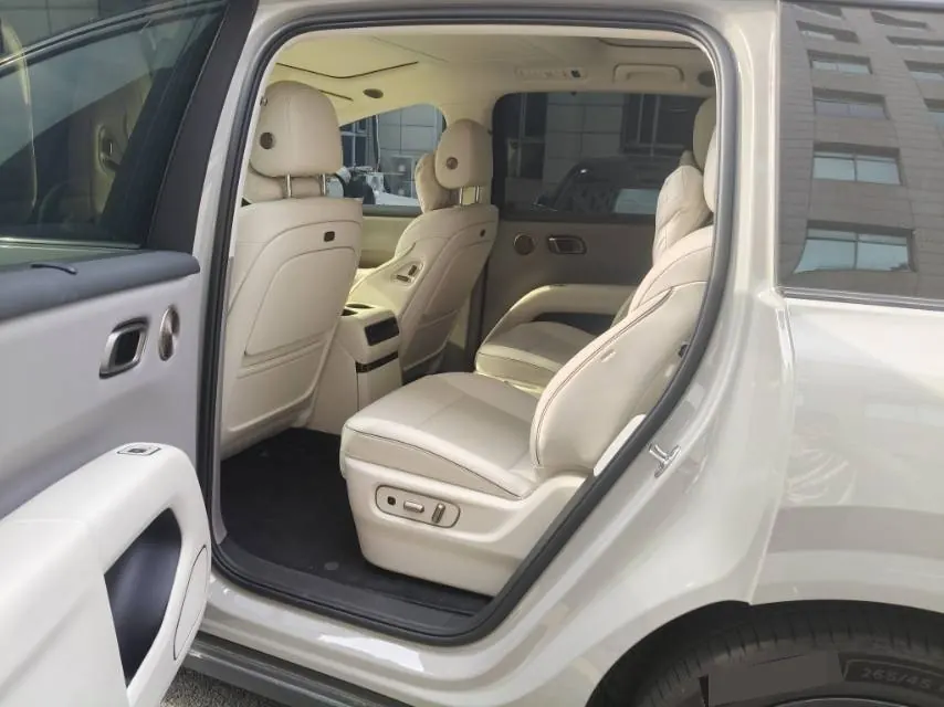 Li 2025 i8 Standard Edition Automatic Gear 8