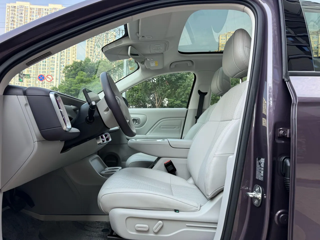 Leapmotor 2025 B 10 510 Enjoy Smart Driving Edition Automatic Gear 3