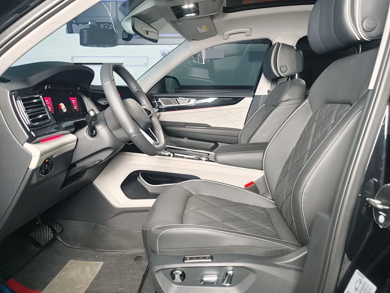 Volkswagen 2025 Tuang 2.0TSI 380TSI four-wheel drive superior automatic gear 7