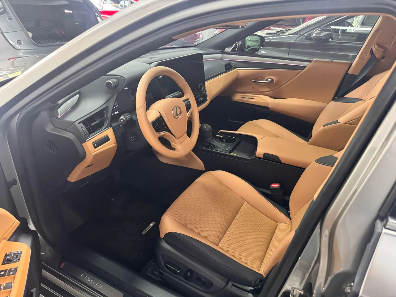 Lexus ES (Imported) 2025 ES200 2.0 Stepless Edition Automatic Gear 2