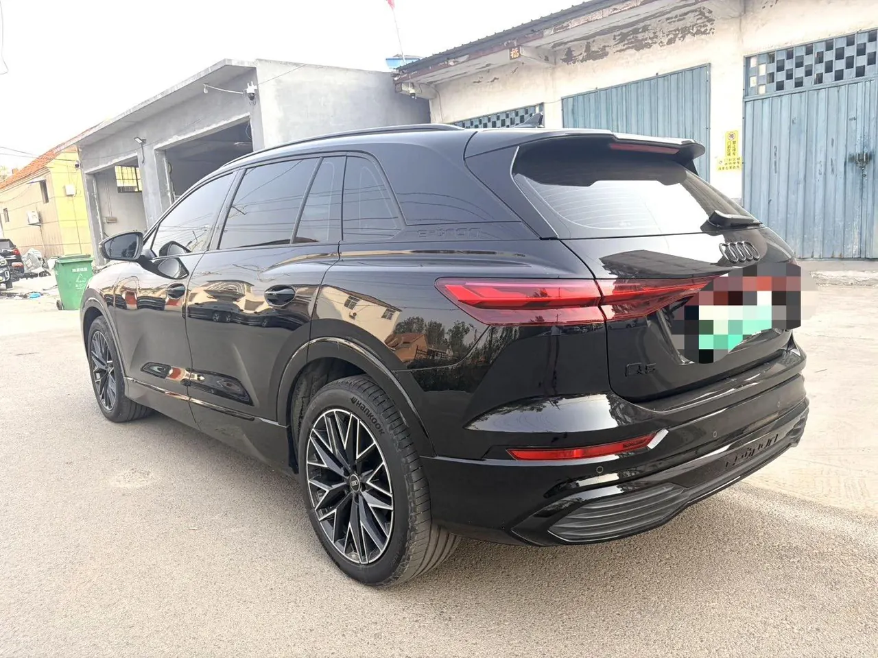 Audi 2023 Q5 e-tron 40 star shine mecha set automatic gear 5