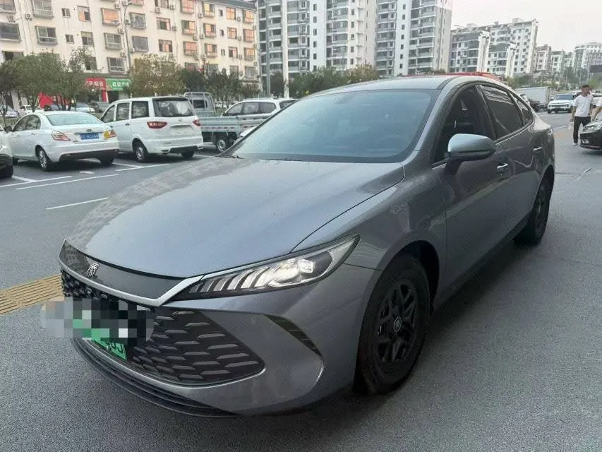 BYD 2025 Qin PLUS DM-i 1.5 stepless intelligent driving version 55KM leading automatic gear - View 1