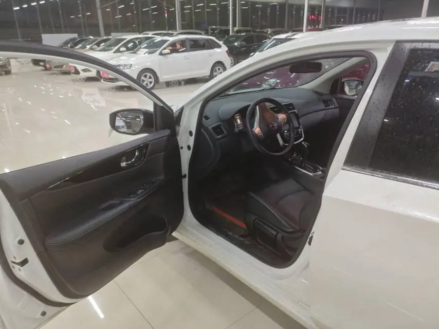 Nissan 2023 Tiida 1.6 Stepless Smart Edition Automatic Gear 5