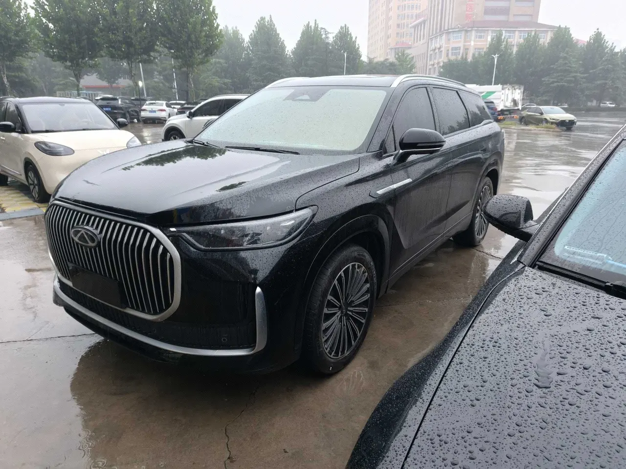 Chery 2025 Ruihu 9 C- DM 1.5T 106KM Pleasant Edition 5-seat Automatic Gear - View 1