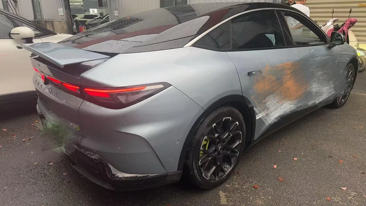 ARCFOX 2026 α S 5 650 yuan Four-wheel Drive Edition 390kW Automatic Gear 2