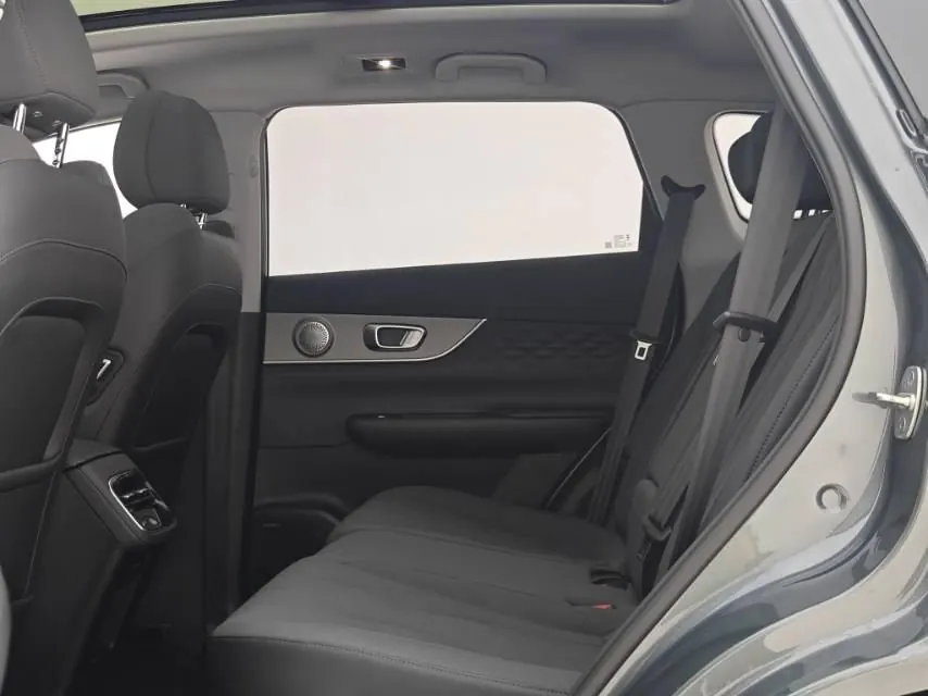 Chery 2025 Tiggo 8 PLUS 1.6TGDI 290TGDI Luxury Automatic Gear 9