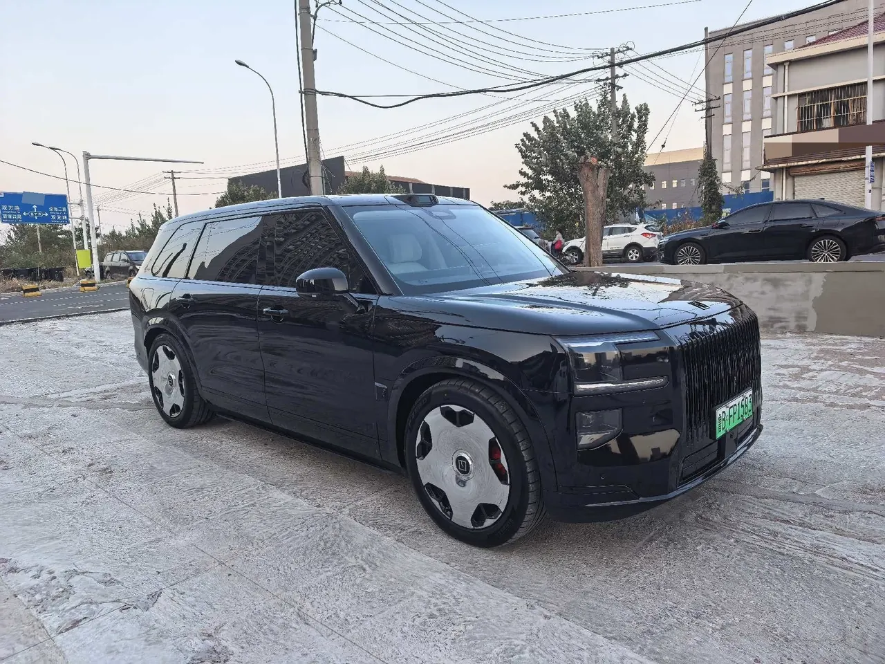 Zeekr 2025 Zeekr 9X 2.0T Hyper Edition 70kWh Automatic Gear 2