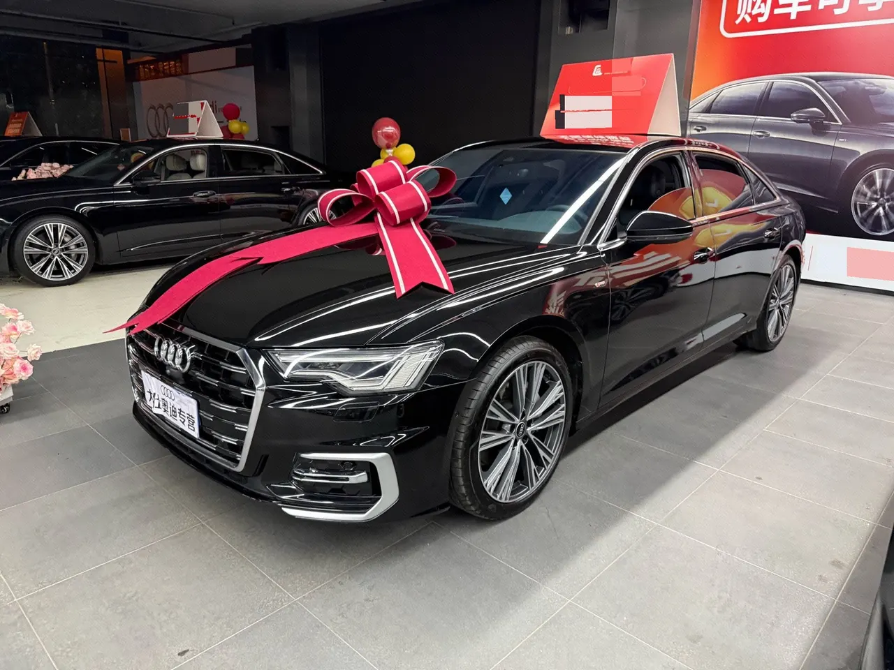 Open image lightbox: Audi 2025 A6L 2.0TFSI 45TFSI Selected Dynamic Automatic