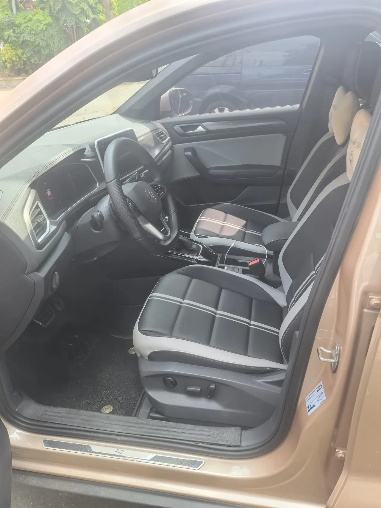 Volkswagen 2024 Tange 1.5TSI 300TSI Two-Drive Chen Guang Edition Automatic Gear 7