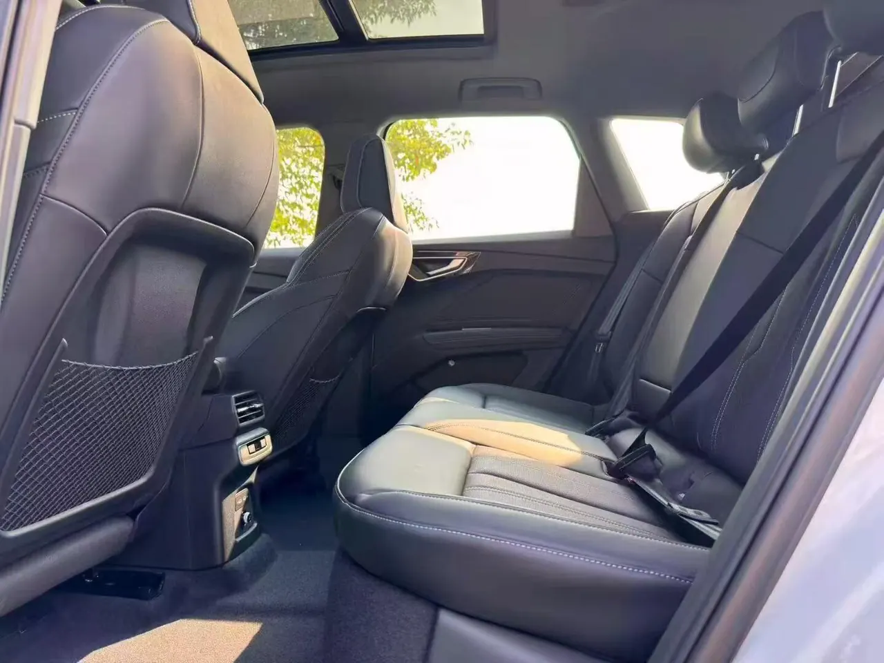 Audi 2024 Q4 e-tron 40 Creation Edition Automatic Gear 3