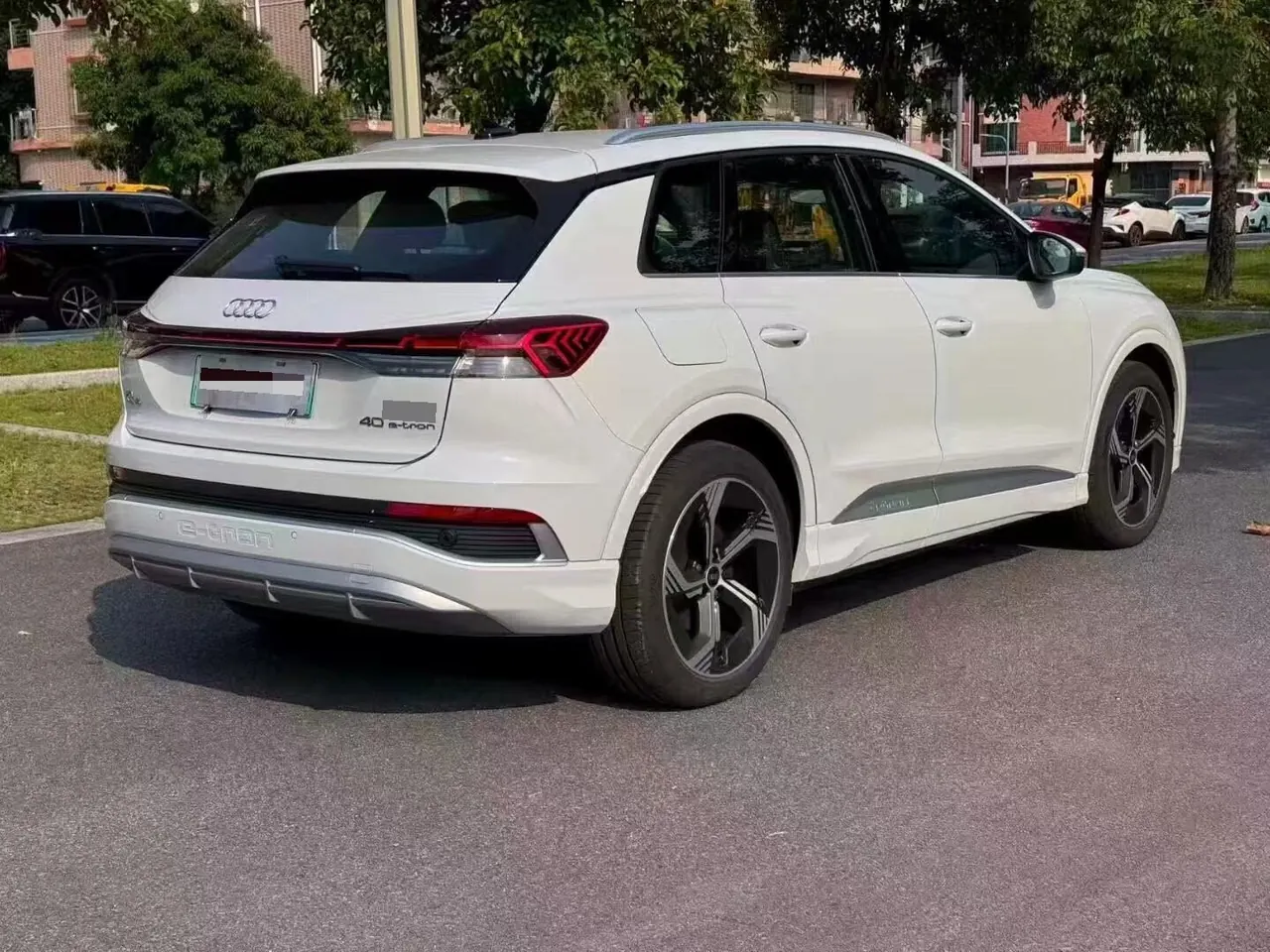 Audi 2024 Q4 e-tron 40 Creation Edition Automatic Gear 5