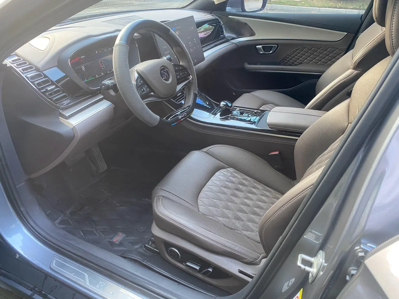 BYD 2022 Han DM-i 1.5T stepless 121KM noble automatic gear 6