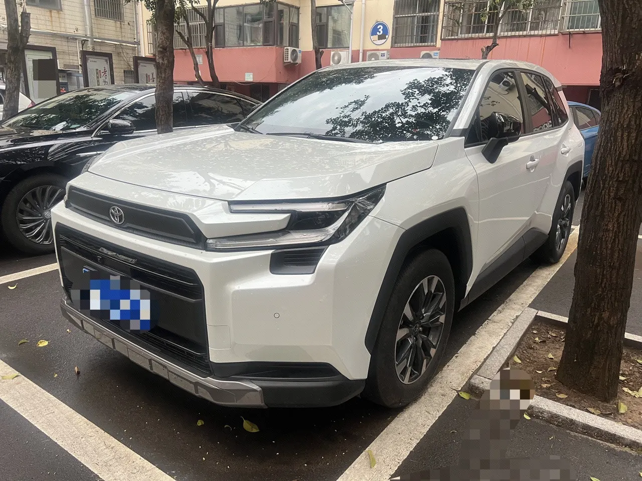 Open image lightbox: Toyota 2026 RAV4 Rongfang Double Engine 2.0 Stepless Two-Drive Deluxe Automatic Gear