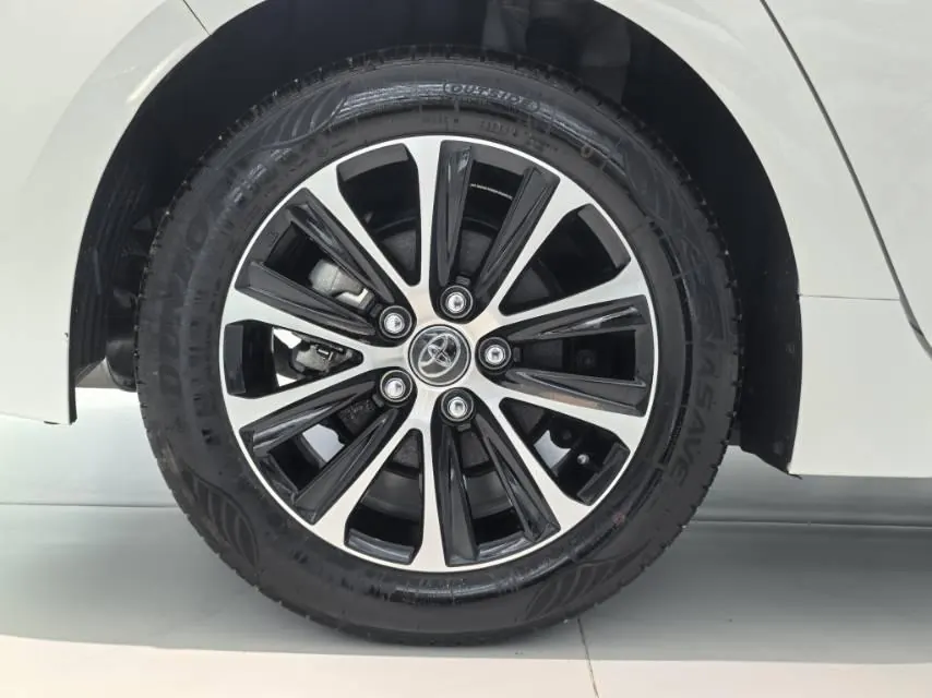 Toyota 2024 Lei Ling Shuangqing 1.8 Stepless Intelligent Electric Hybrid Leading Edition Automatic Gear 10