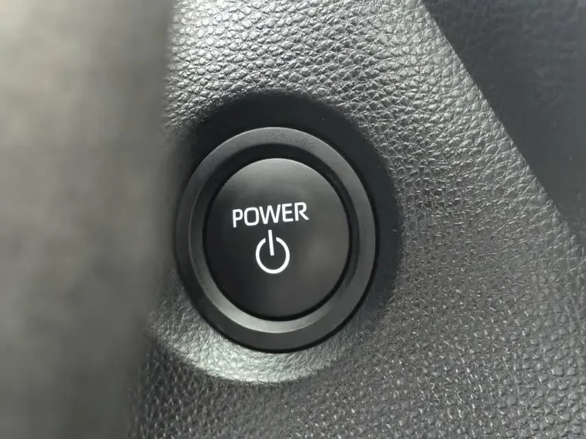 Toyota 2024 Lei Ling Shuangqing 1.8 Stepless Intelligent Electric Hybrid Leading Edition Automatic Gear 12