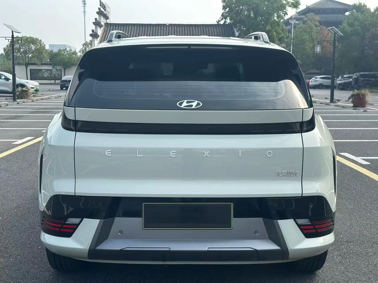 Hyundai 2025 EO Yi Europe Two-Drive TECH Edition 64.2kWh Automatic Gear 8