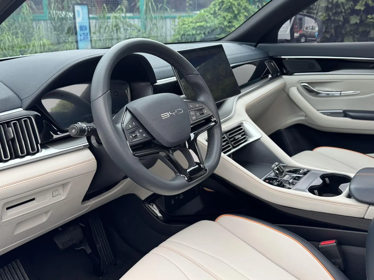 BYD Song PLUS New Energy 2024 Song PLUS DM-i 1.5 Stepless Glory Edition 110km Flagship Automatic Gear 9