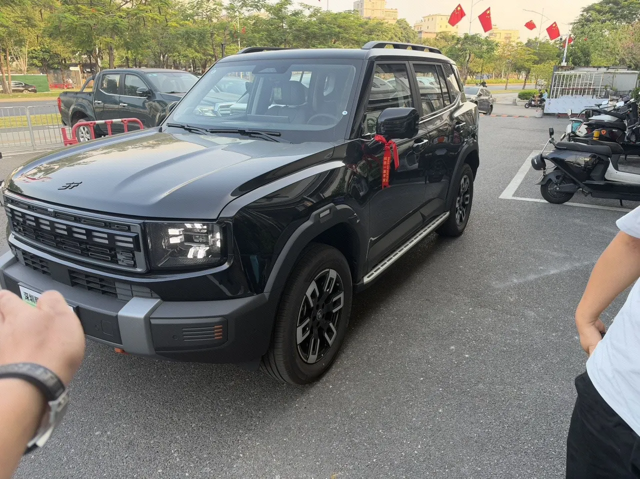 Jetour 2026 ShanHai T1 C- DM 1.5T 150km XWD Discovers Smart Driving Automatic Gear - View 1