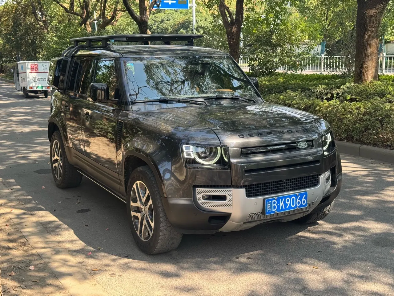 Land Rover Guard (Imported) 2024 Guard 110 48V 3.0T P400 Diablo Special Edition Automatic Gear 3
