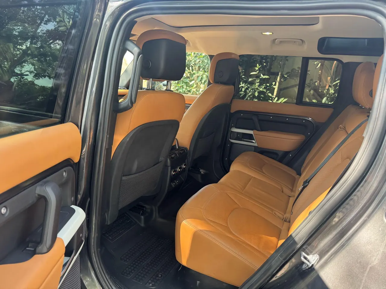 Land Rover Guard (Imported) 2024 Guard 110 48V 3.0T P400 Diablo Special Edition Automatic Gear 7