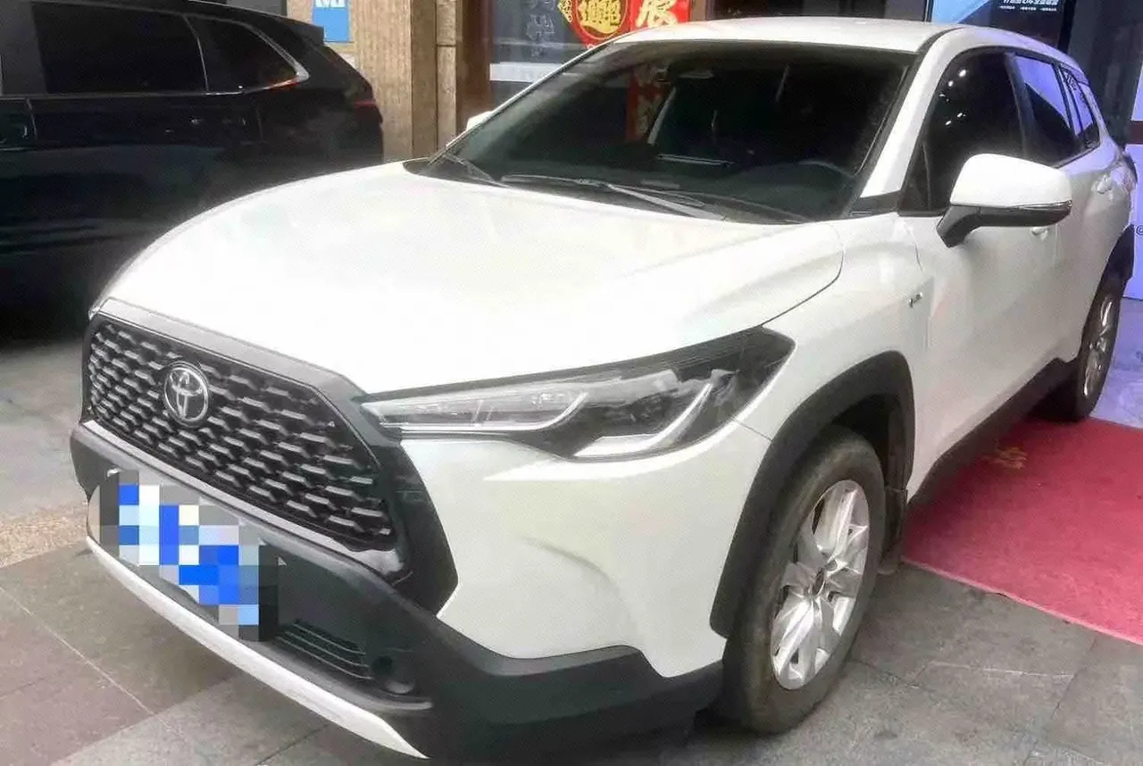 打开图片灯箱:Toyota 2024 Corolla Ruiyuan Dual Engine 2.0 Stepless Intelligent Electric Hybrid Pioneer Edition Automatic Gear
