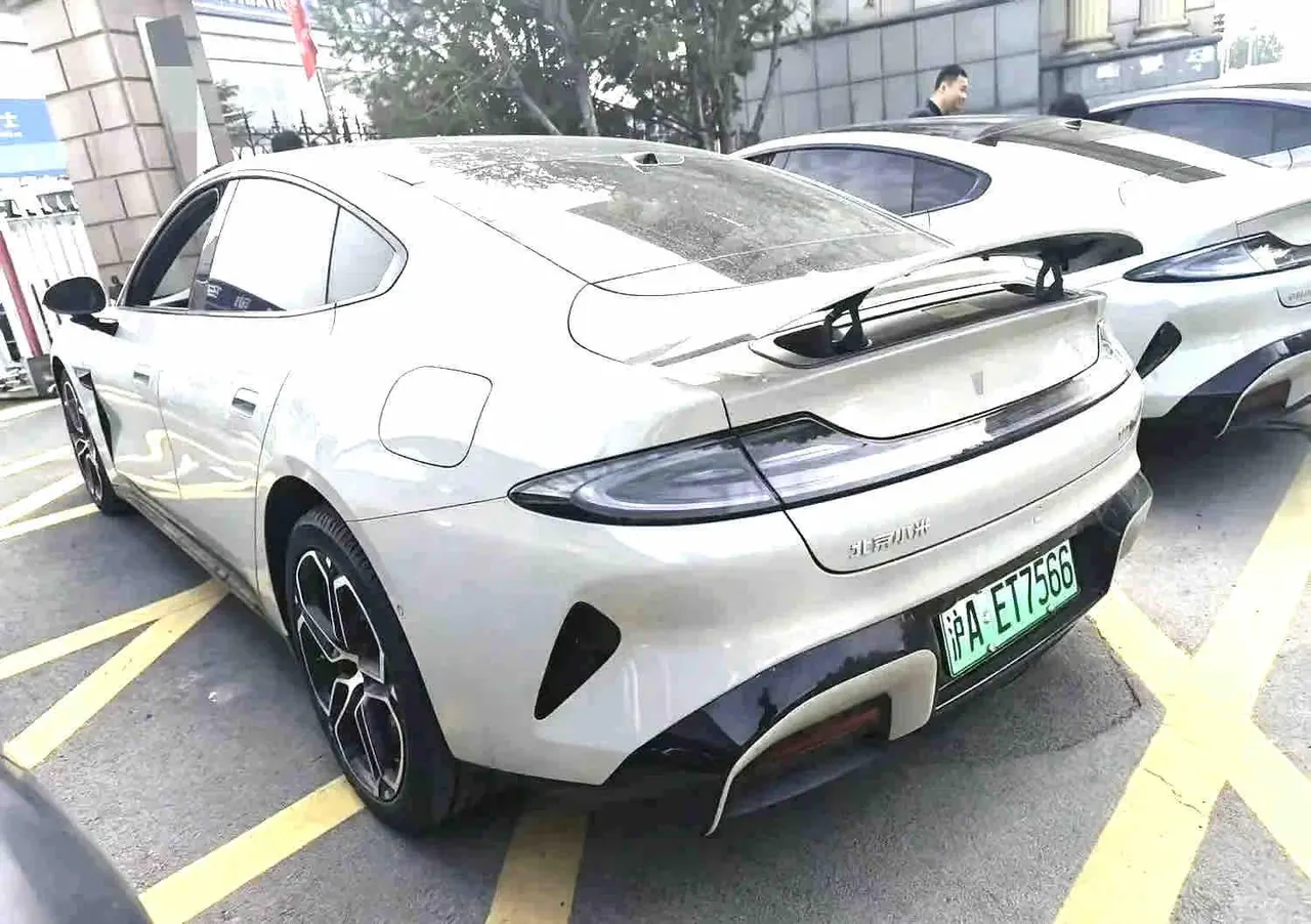 MI 2024 SU 7 800km 4-wheel drive ultra-long endurance high-end smart driving Max version automatic gear 5