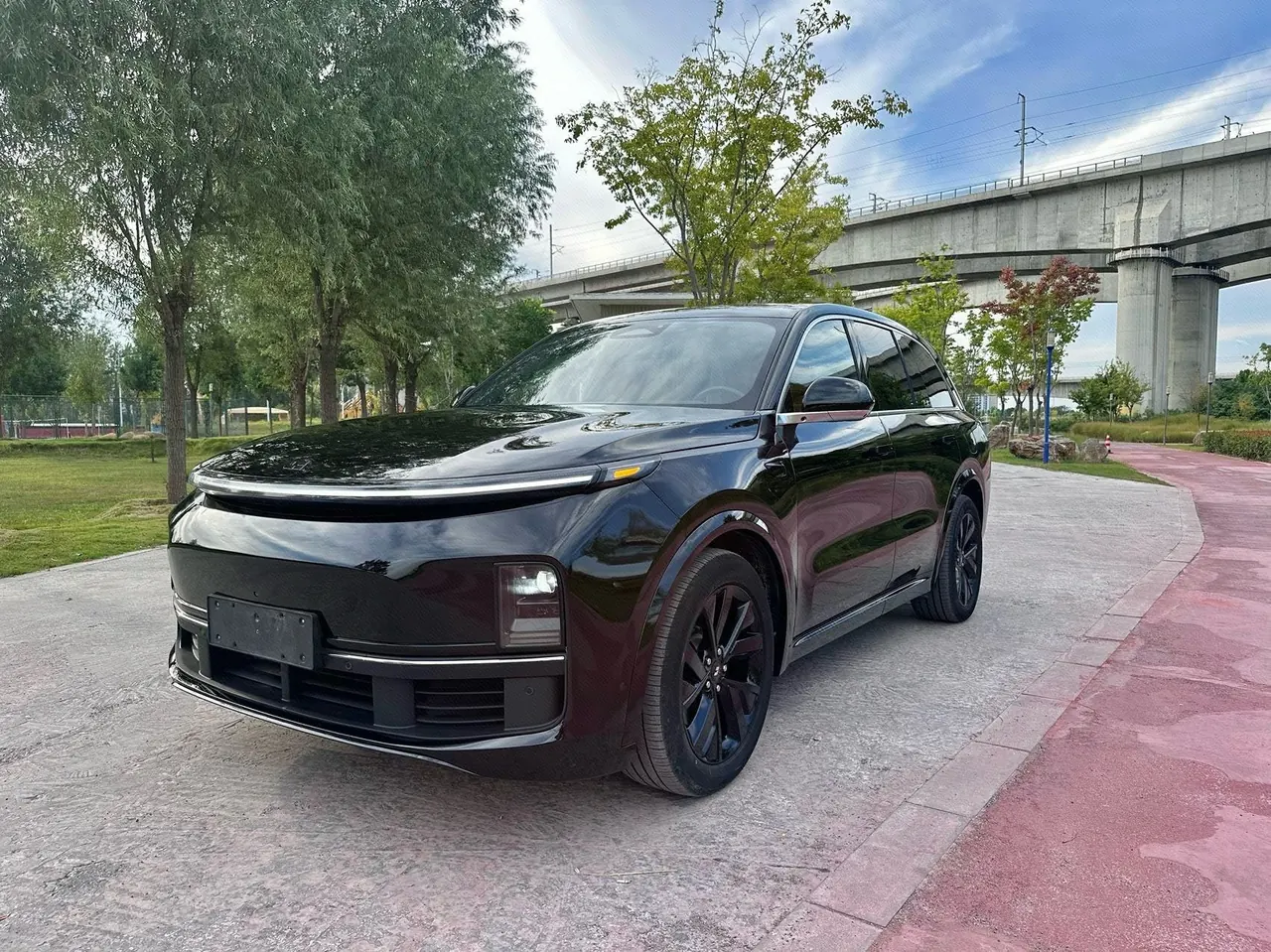Открыть галерею: Li 2024 L8 Pro automatic gear