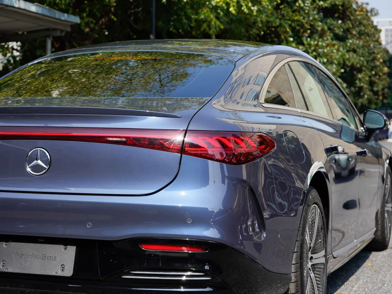 Mercedes Benz EQS (Imported) 2022 EQS 450 Deluxe Edition Automatic Gear 6