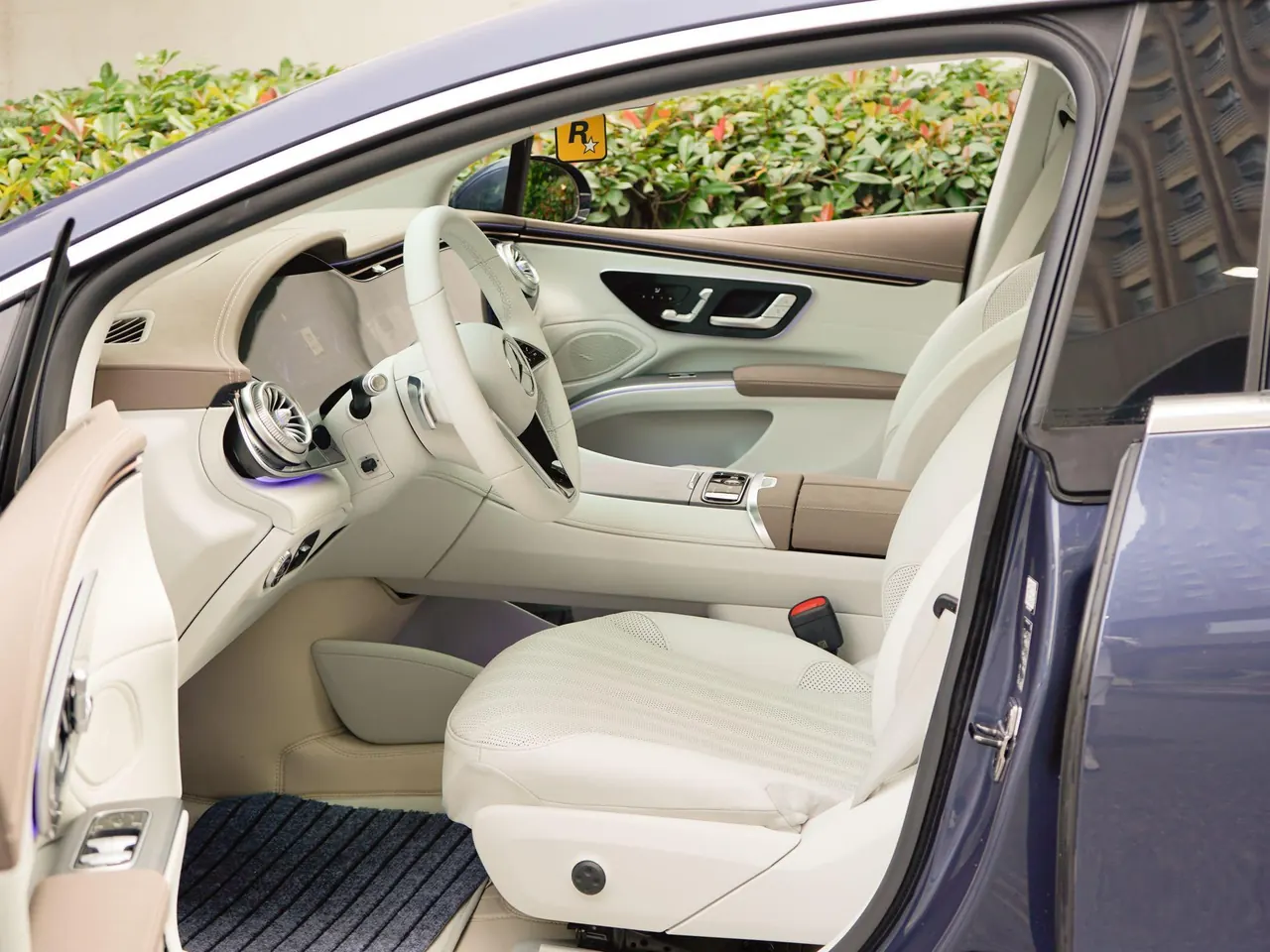 Mercedes Benz EQS (Imported) 2022 EQS 450 Deluxe Edition Automatic Gear 9