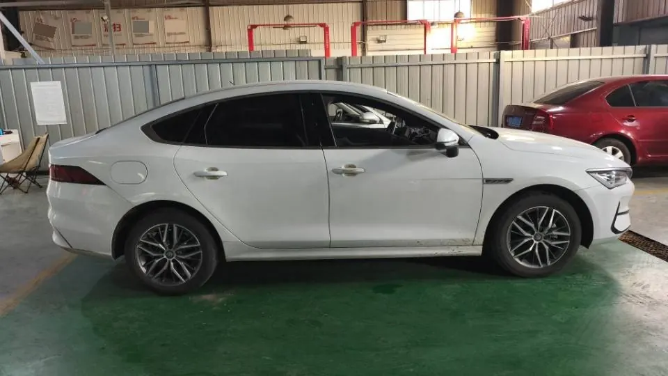 BYD 2024 Qin PLUS EV 420KM Glory Edition Leading Automatic Gear 3