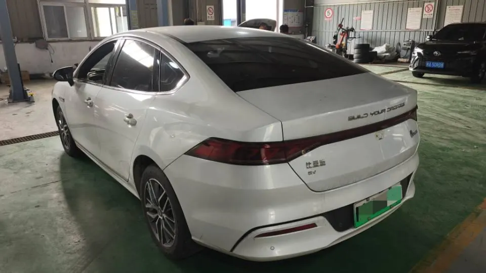 BYD 2024 Qin PLUS EV 420KM Glory Edition Leading Automatic Gear 4