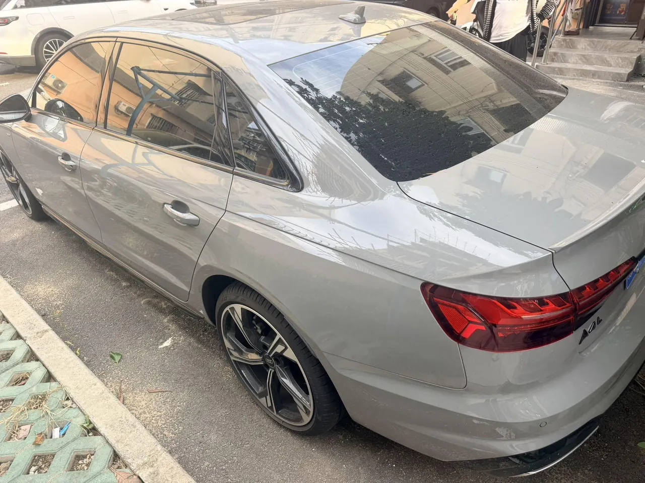 Audi 2024 A4L 2.0TFSI 40TFSI Deluxe Dynamic (Starry Night Edition) Automatic Gear 3