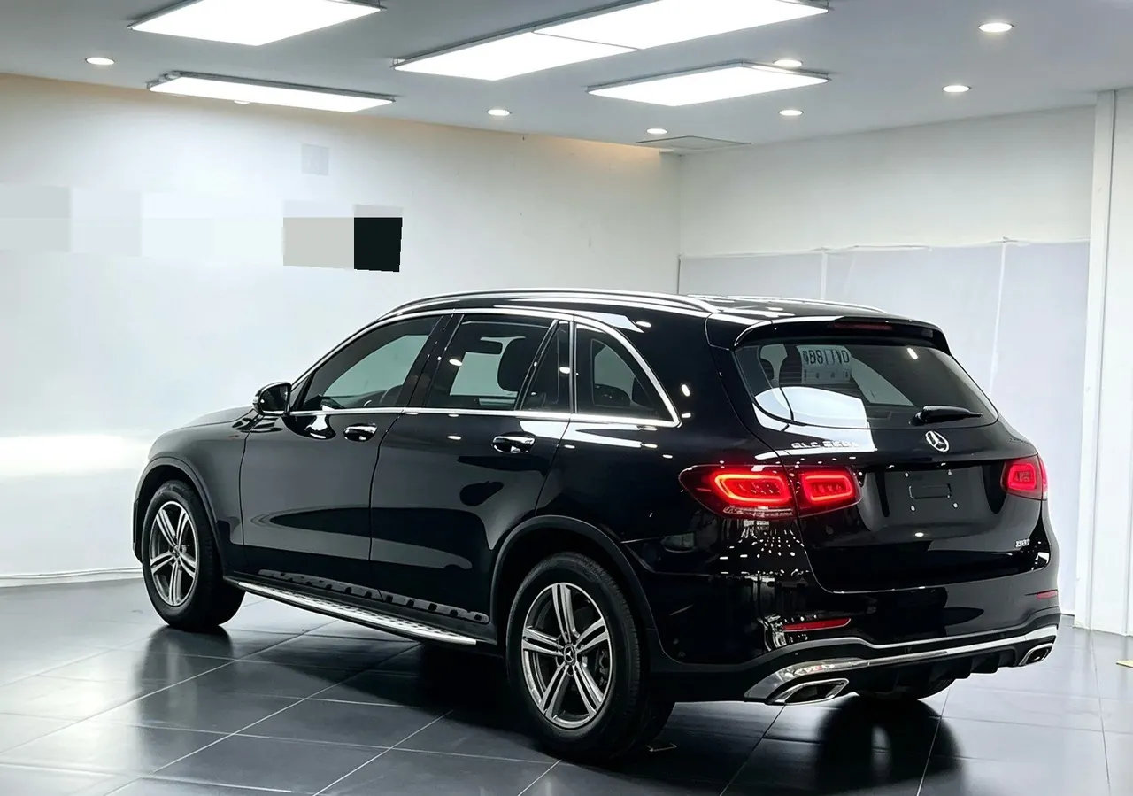 Mercedes Benz 2020 GLC 260 L 4MATIC 2.0T Luxury Automatic 10