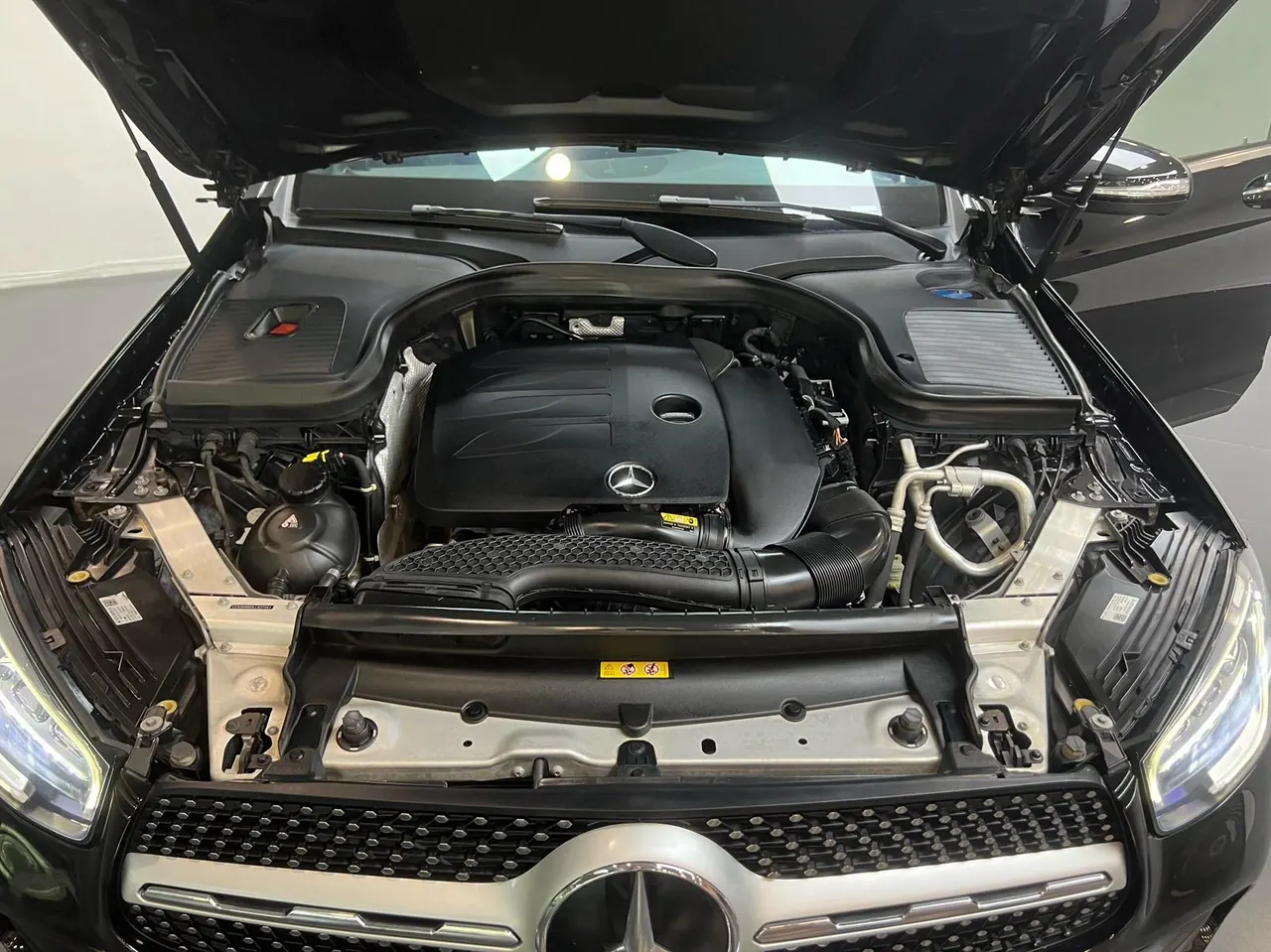 Mercedes Benz 2020 GLC 260 L 4MATIC 2.0T Luxury Automatic 19